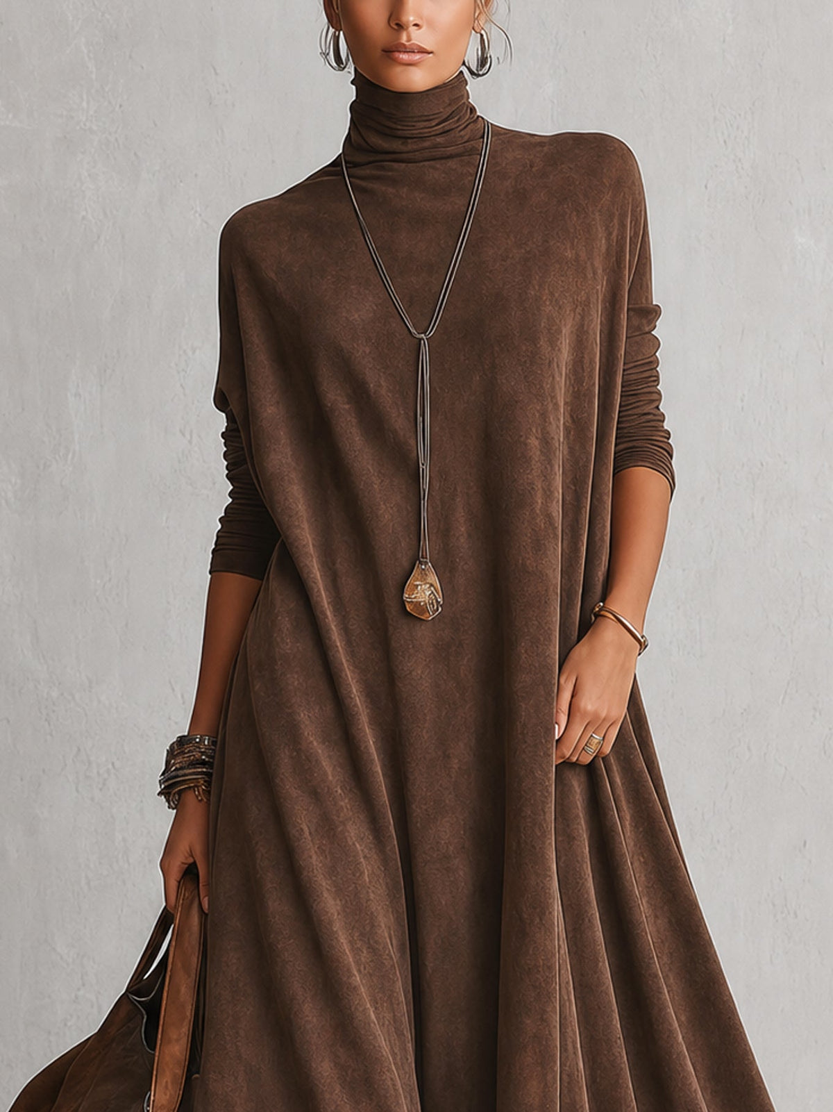 Robe longue vintage marron effet daim à manches longues et bas en dentelle