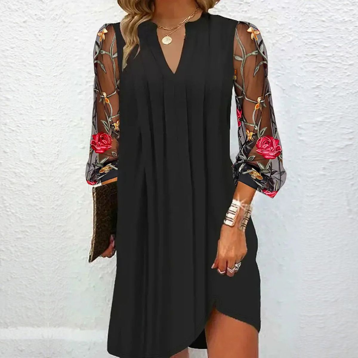 Camille | Robe élégante à manches brodées
