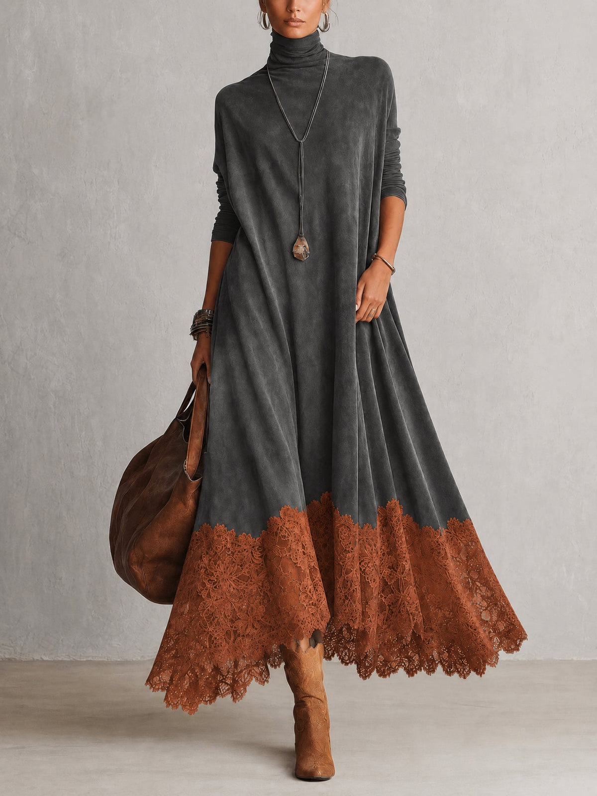 Robe longue vintage marron effet daim à manches longues et bas en dentelle