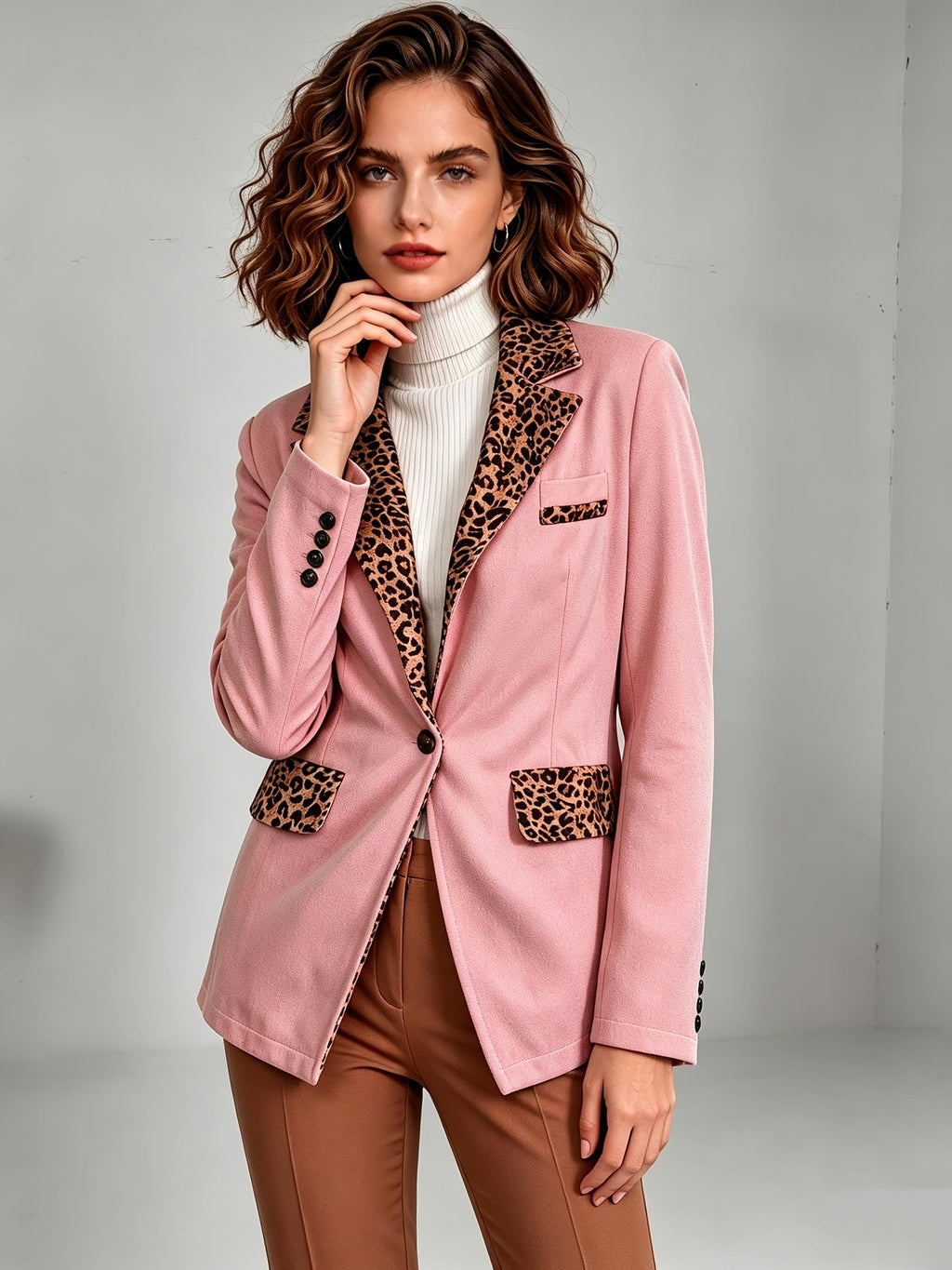 Clementine | Blazer ajusté en velours avec détails léopard