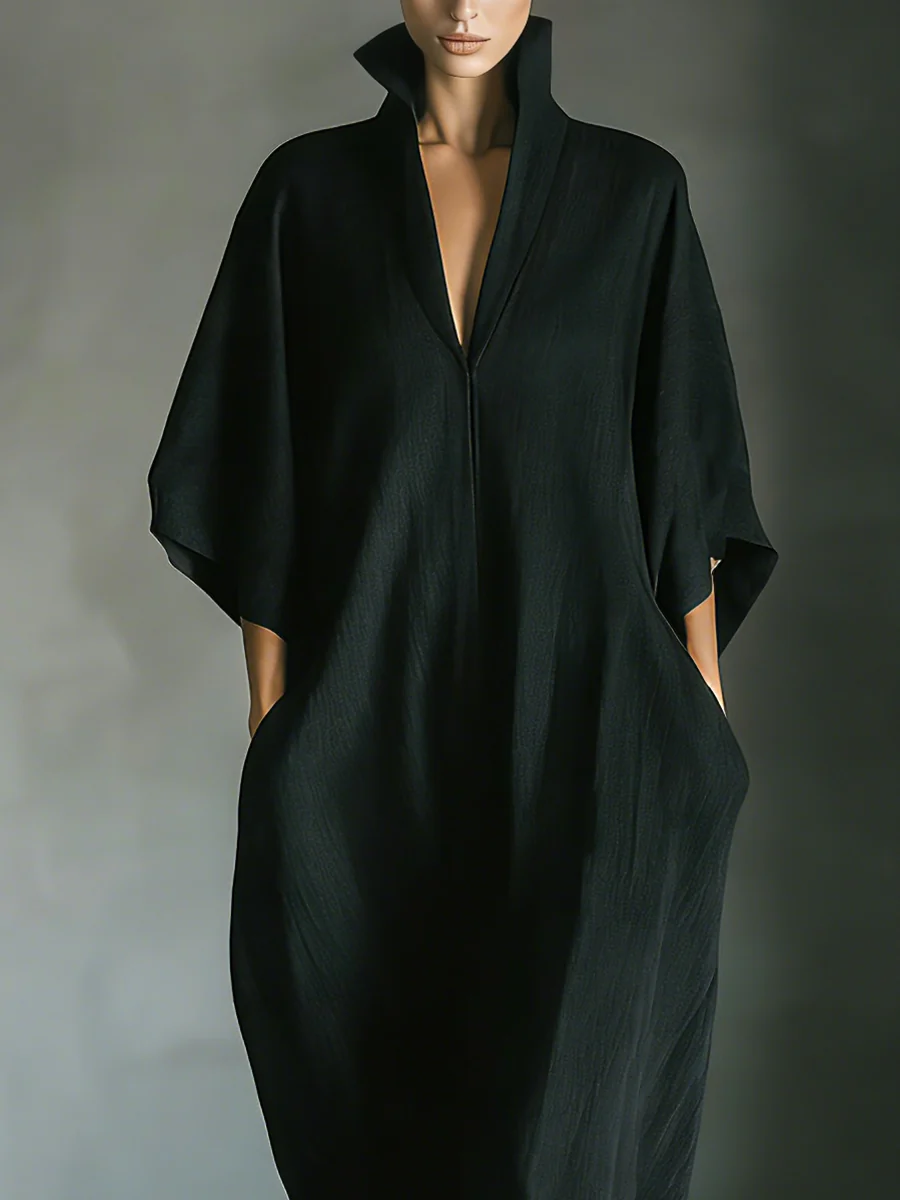 Alessandra | Robe longue noire oversize minimaliste à manches kimono