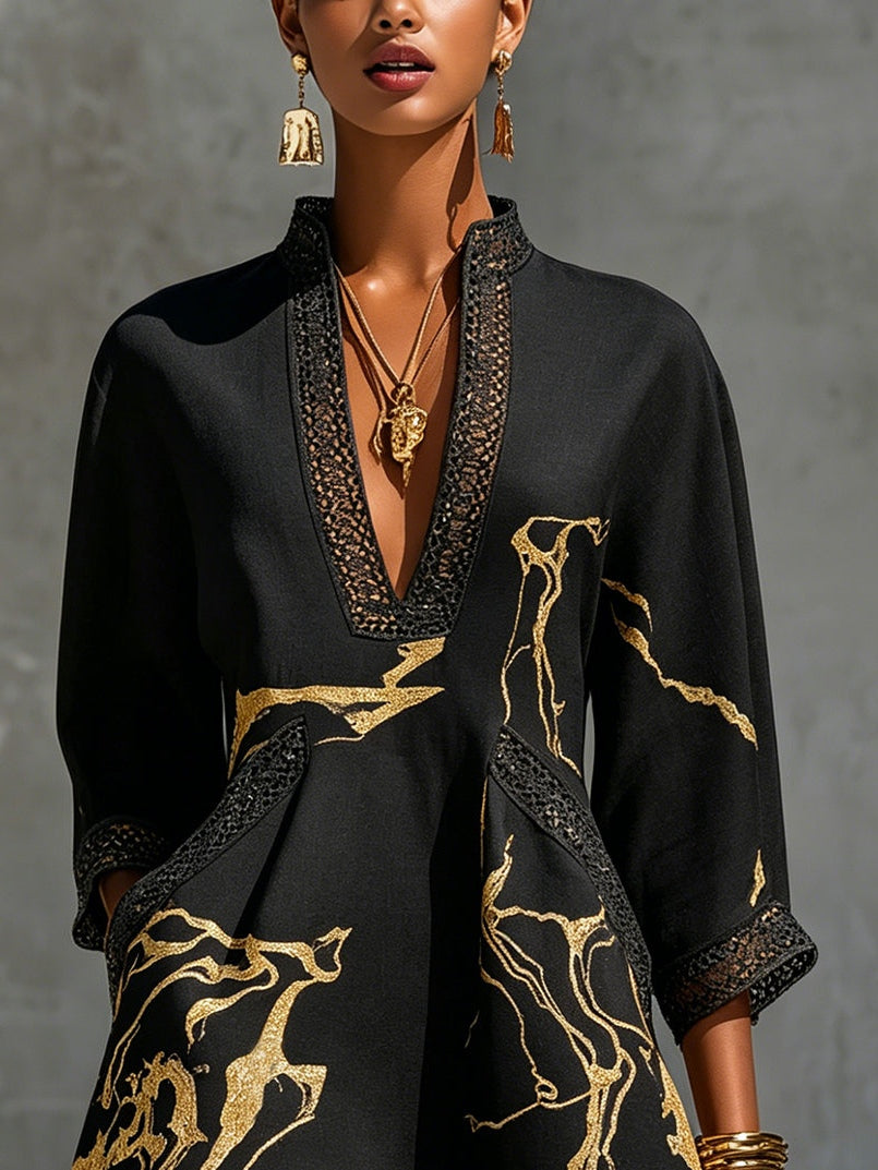 Donatella | Mini-robe noire à imprimé marbre doré et dentelle crochetée