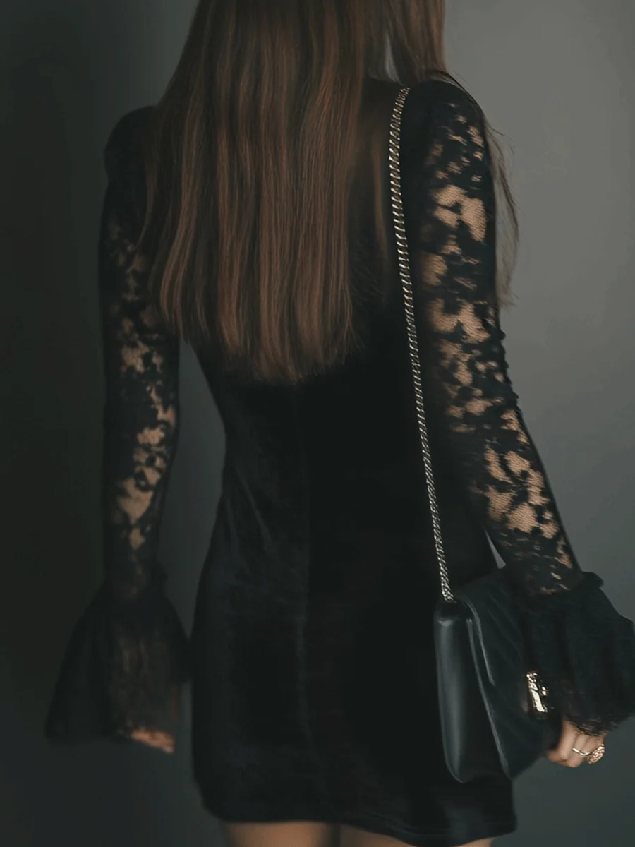 Lunori™ | Mini-robe en velours et dentelle Luna