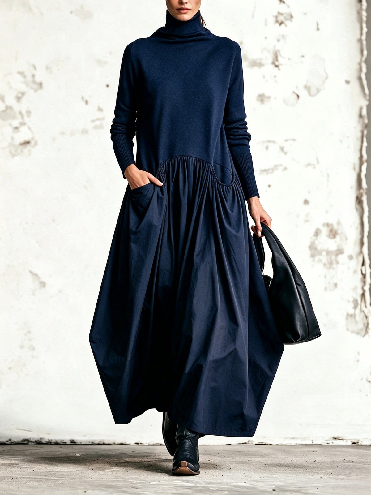 Robe longue oversize à col roulé et poches