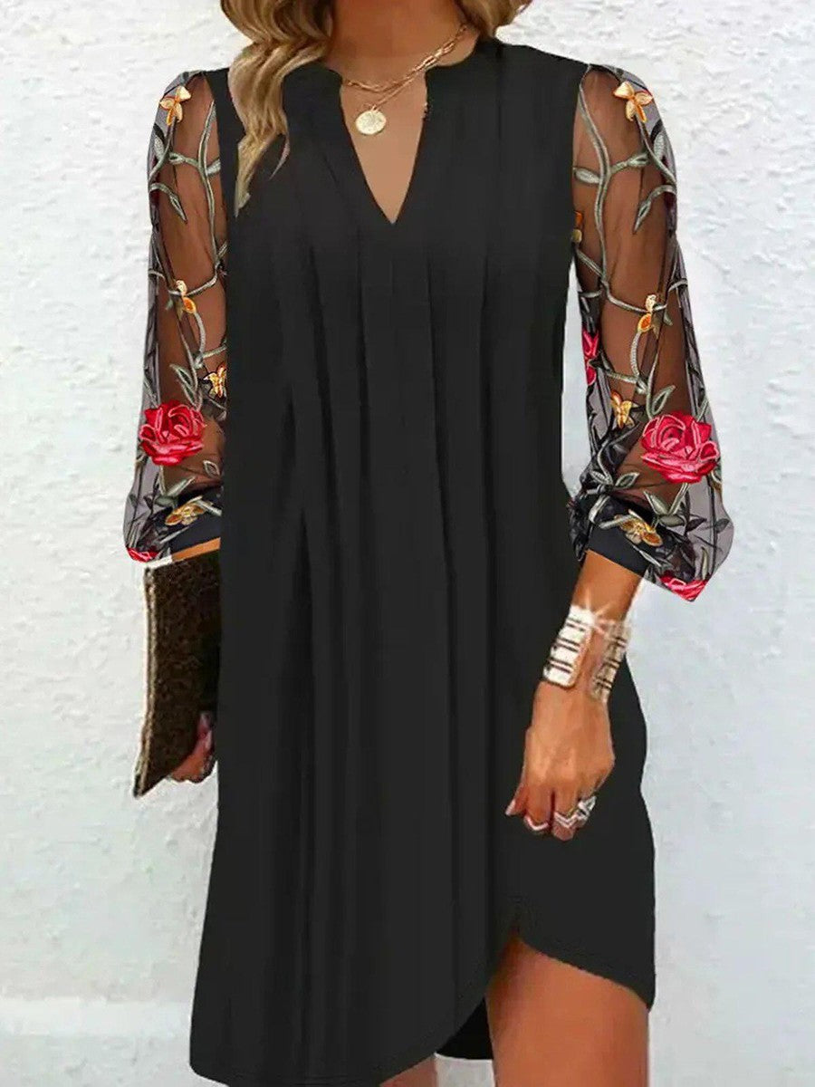 Camille | Robe élégante à manches brodées